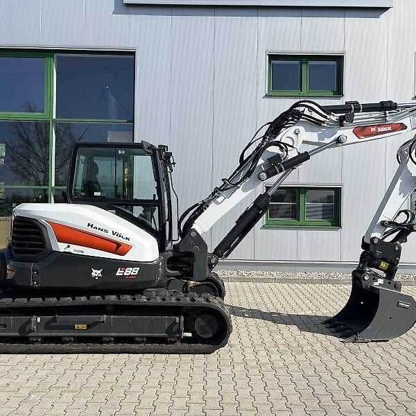 Mini-pelle Bobcat E88 diesel 8,92 t - tp