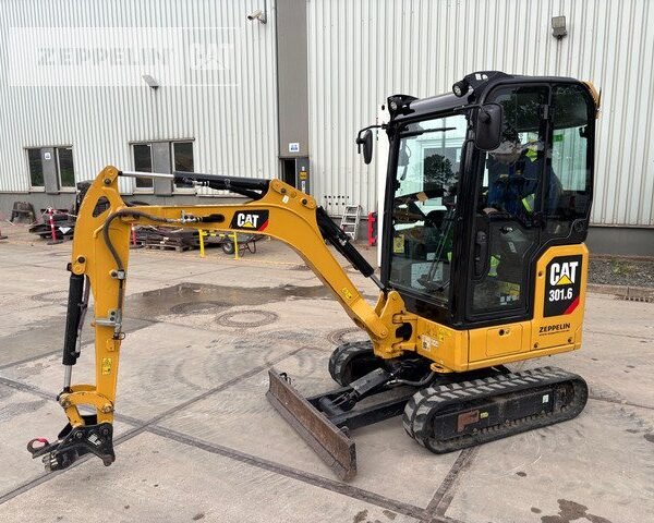 Mini pelle Caterpillar 301.6 diesel 1.9T – 3 godets