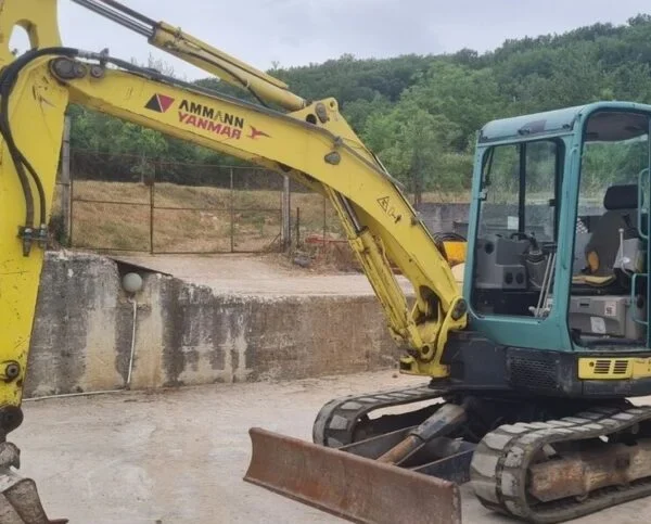 Mini-pelle Yanmar ViO57U diesel 5,2T – Cabine climatisée