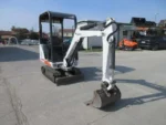 Mini-pelle Bobcat 320 diesel 1,5 t pour travaux compacts – Image 4