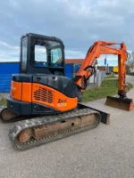 Mini pelle Hitachi ZX50 diesel 4.5T – 3 godets – cabine fermée – Image 8