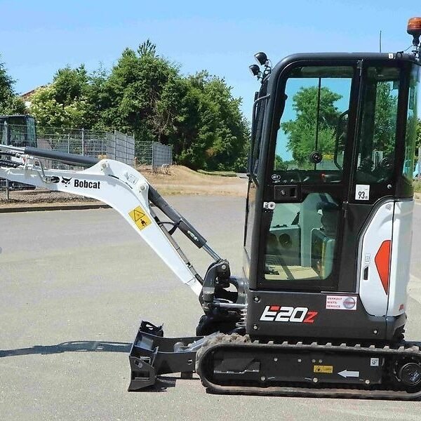 Mini-pelle Bobcat E20z diesel 1,9 t