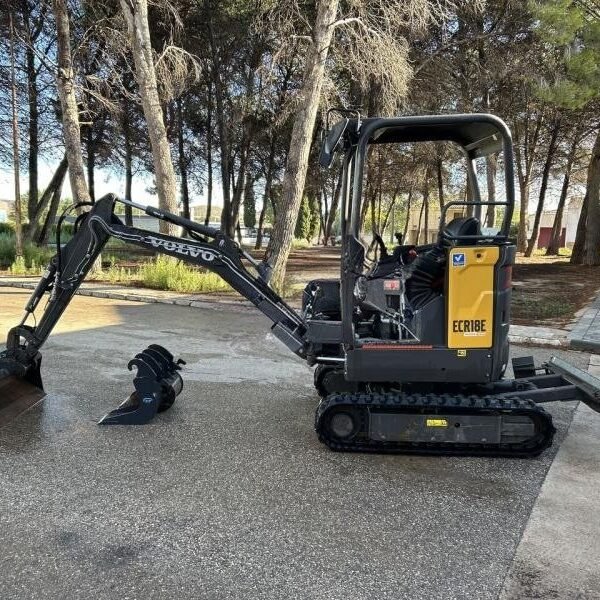 Mini-pelle Volvo ECR18E diesel 1,7T – TP