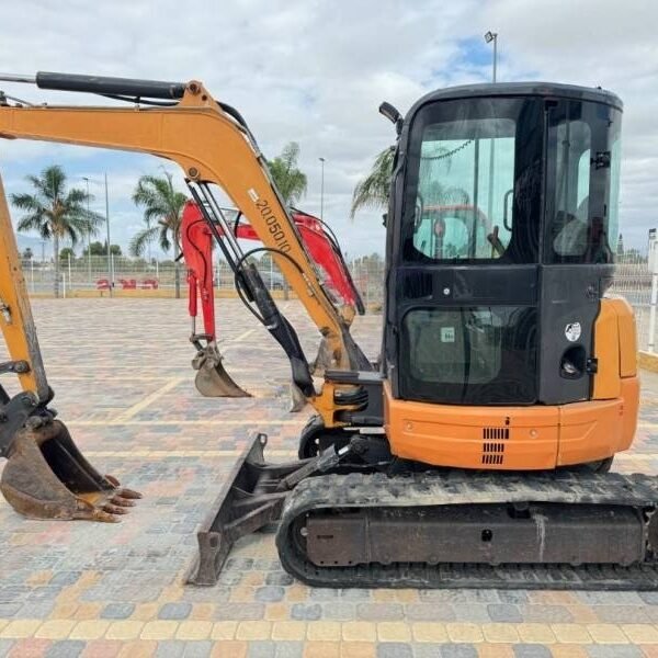 Mini pelle Case CX50 diesel 4,67T – travaux agricole et TP