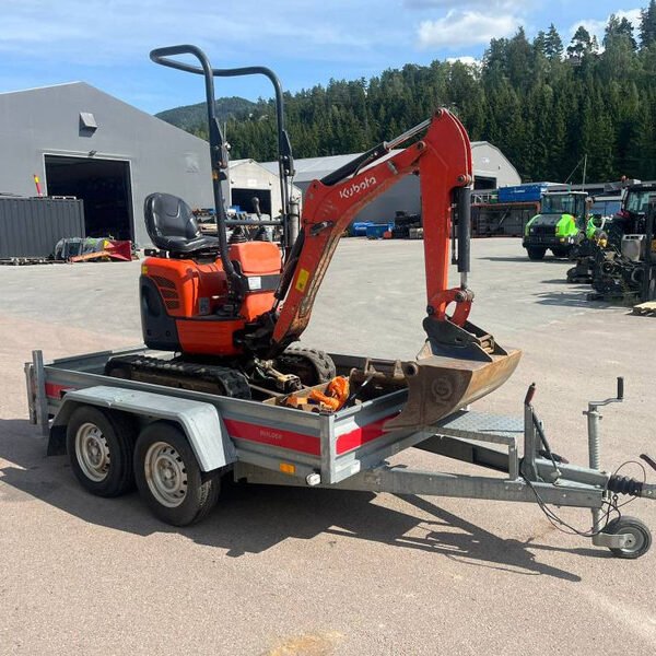Mini pelle Kubota U 10-3 G diesel 1,15T – TP et travaux agricoles