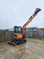 Mini pelle Doosan DX27Z-7 diesel 2.7T – 3 godets – Travaux agricoles – Image 9