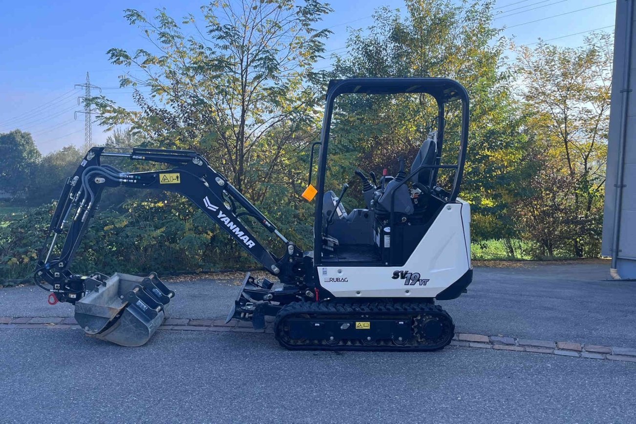 e2-1.jpg Mini-pelle Yanmar SV19 diesel 2T – TP – Image 1