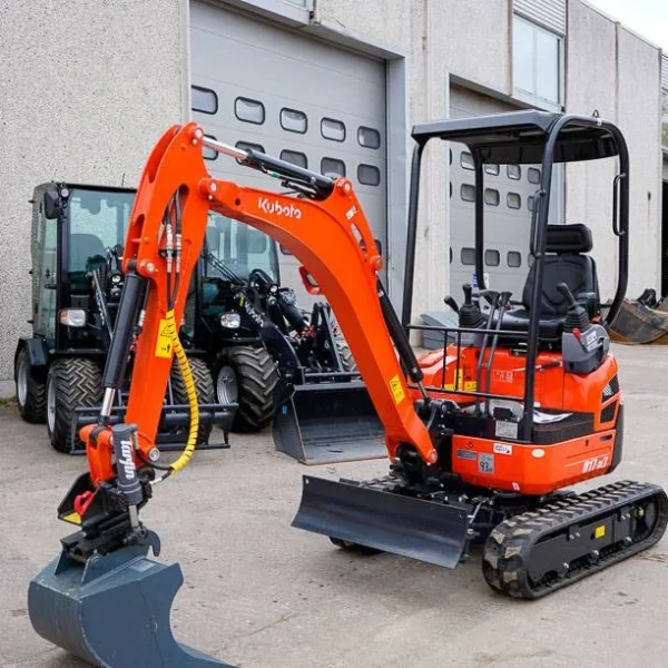 Mini pelle Kubota U17-3a diesel 1,7T – TP et travaux agricoles