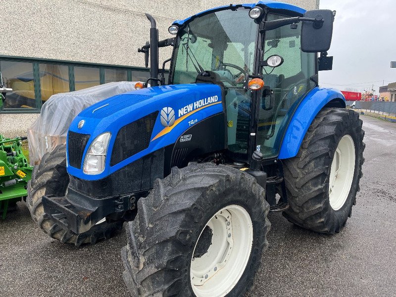 New Holland T 4.115 Tracteur Agricole New Holland T4.115 diesel – cabine – Image 1