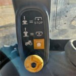 Tracteur agricole New Holland TS 100 4x4 Diesel – Cabine – Image 35